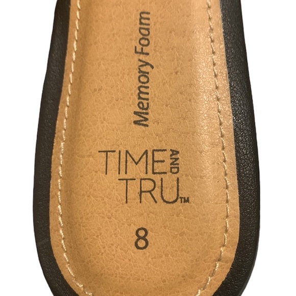 Black Memory Foam by Time and Tru 8 - Picture 4 of 5